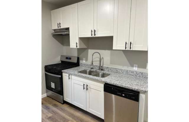 1023 17th Ave SE photos photos