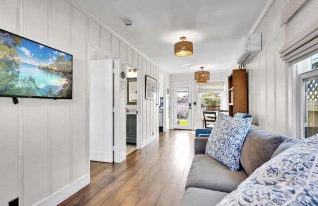 5119 Lotus St Gallery 1
