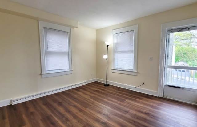 136 S 7Th Ave - 136 South 7th Avenue, Manville, NJ 08835