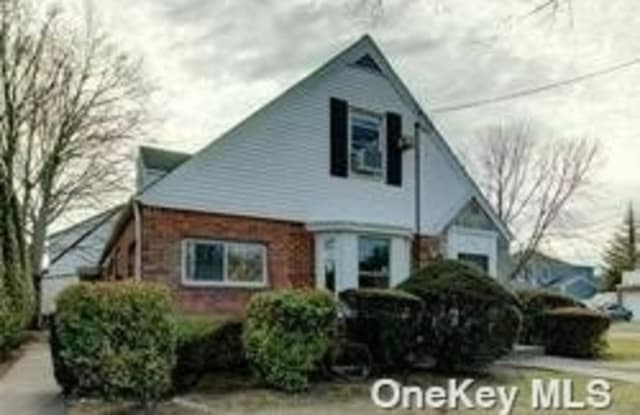 290 Locust Street - 290 Locust Street, West Hempstead, NY 11552
