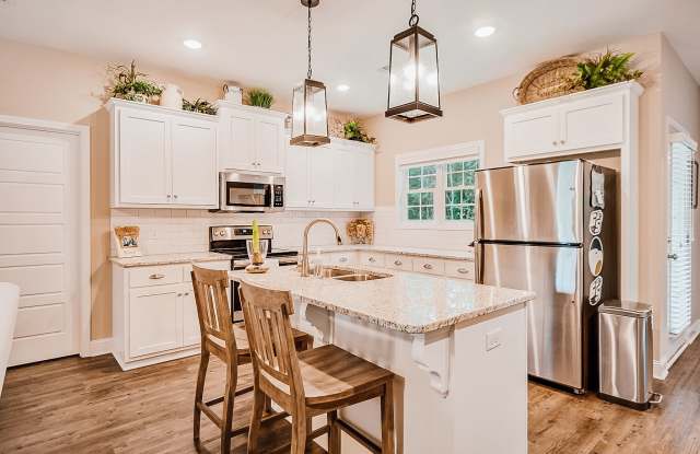 35 Grove Circle photos photos