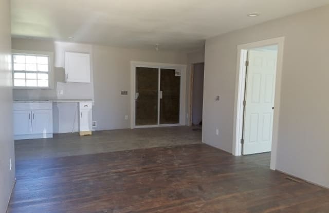 1002 Justice Avenue - 1002 Justice Avenue, Charlotte, NC 28206