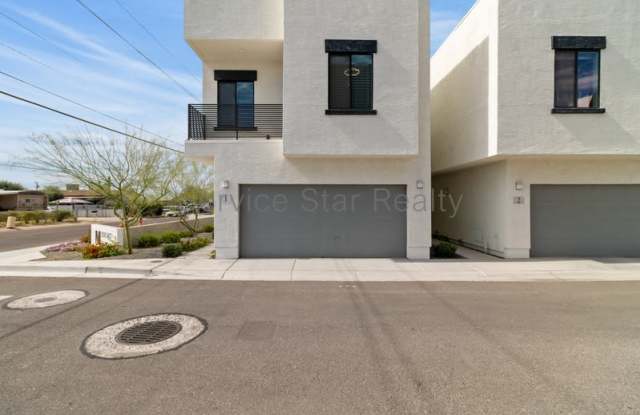 2030 E Michigan Ave photos photos