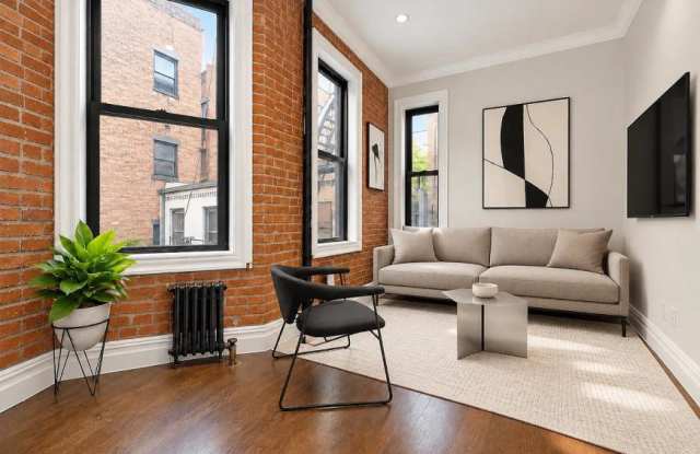223 Mott Street Gallery 1