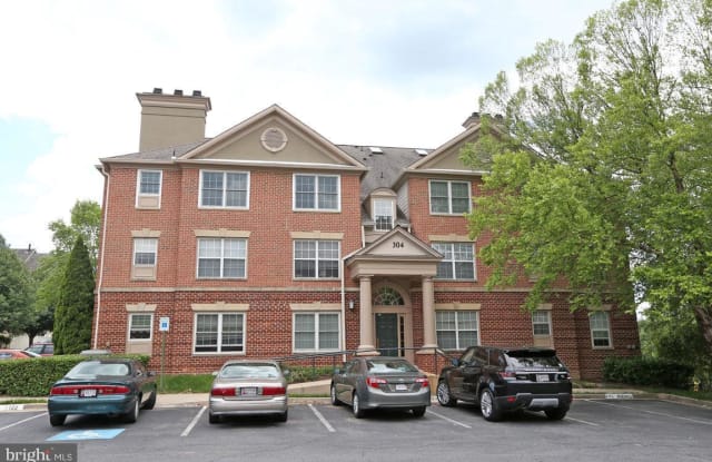304 RIDGEPOINT PL #32 - 304 Ridgepoint Place, Gaithersburg, MD 20878
