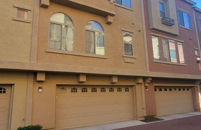 Great Chandler 2 bd 2.5 bth escape. Gallery 4