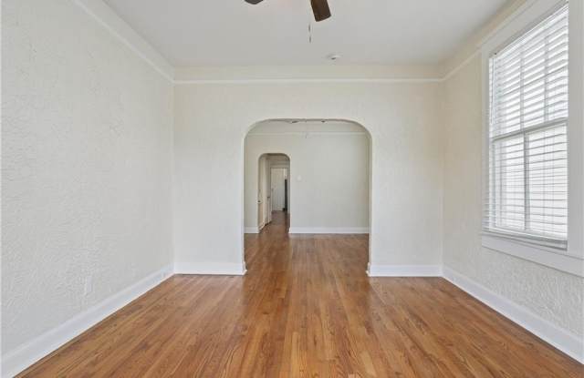5918 ANNUNCIATION Street Gallery 3