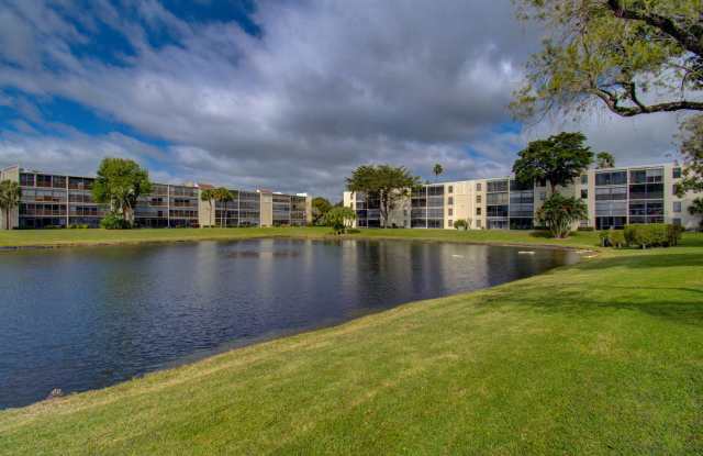 6585 Kensington Lane photos photos