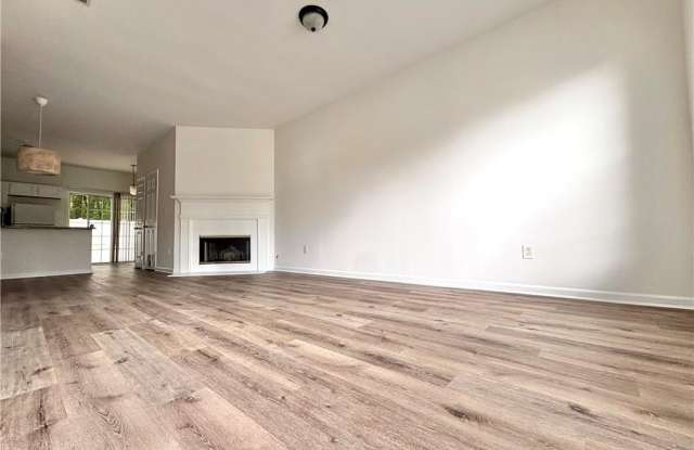 1581 Cove Creek Circle Gallery 2