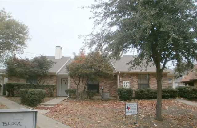 617 Lost Springs Court - 617 Lost Springs Court, Arlington, TX 76012