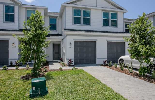 Brand-New 3BR/2.5BA Townhouse for Rent in Lakewood Ranch — $2,300/Month, Internet & Lawn Care Included photos photos