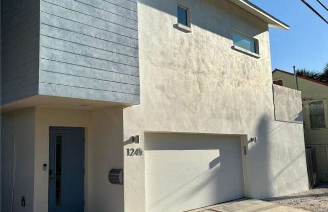 124 7TH AVENUE N - 124 7th Avenue North, St. Petersburg, FL 33701