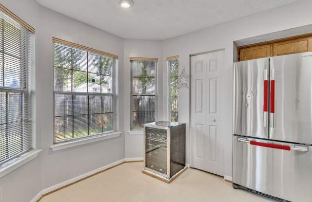 13920 Lord Fairfax Pl Gallery 2
