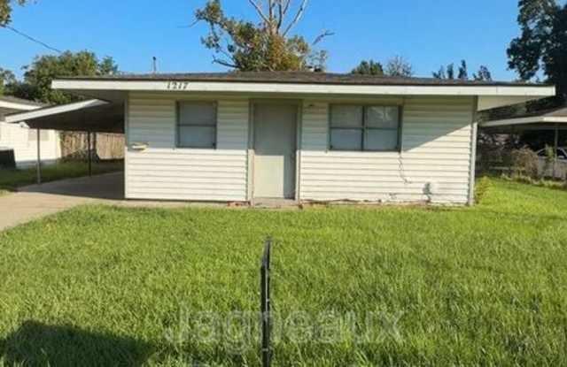 1217 Sage Dr Gallery 1