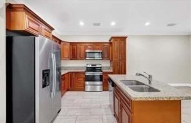 306 N 18th Ct photos photos