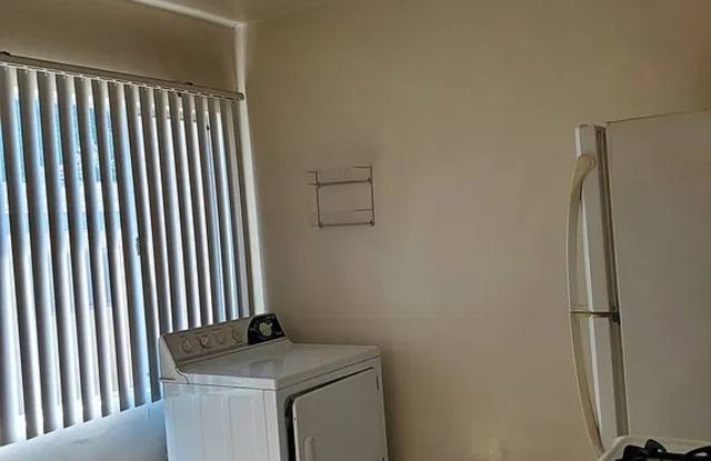 132 Claremont Blvd # 17 Gallery 2