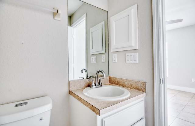 The Piquette Apartments Gallery 4