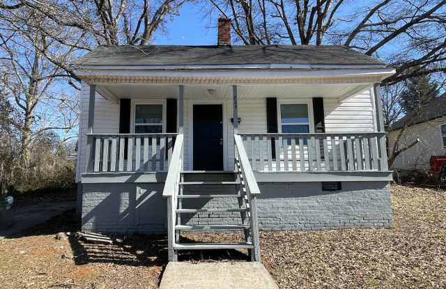 3 bedroom 2 bathroom renovated house available - 705 Live Oak Street, Shelby, NC 28150