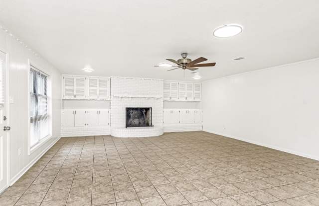 11444 St Lawrence Dr Gallery 3