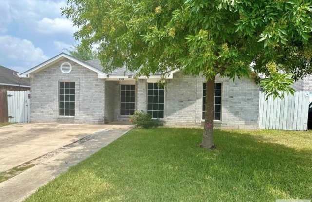 2369 MUNICH ST. photos photos