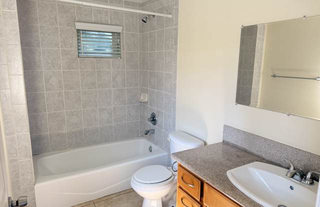 1334 South Grand Avenue photos photos