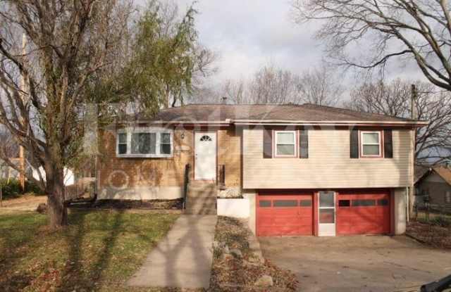 5637 Northeast Lancaster Street photos photos