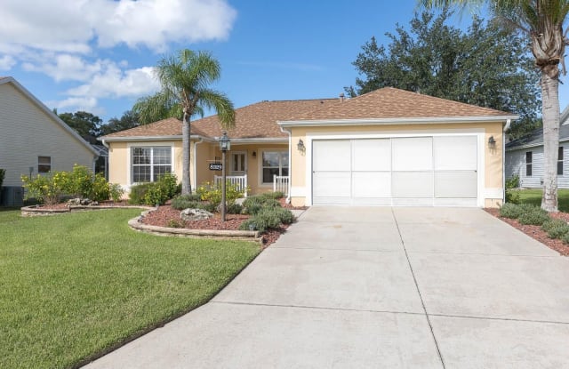 8329 SE 176TH LAWSON LOOP E - 8329 Southeast 176th Lawson Loop, The Villages, FL 32162