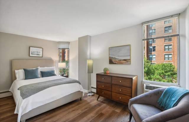55 W. Chestnut Gallery 3