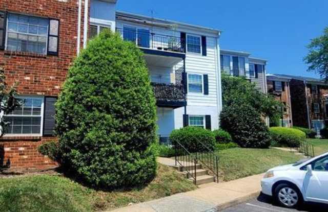 18 Waterfall Rd - 18 Waterfall Road, Dumbarton, VA 23228