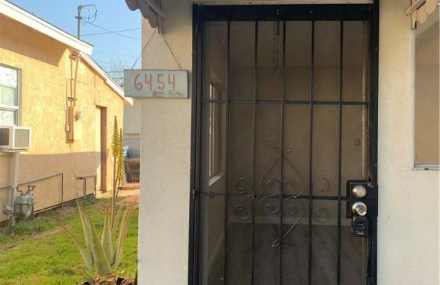 6454 San Marcus Street Gallery 2