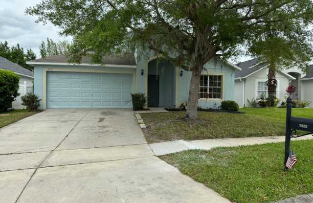 Cypress Lakes: 4 Bedroom, 2 Bath, 2 Car Garage - 1920 Darlin Circle, Bithlo, FL 32820