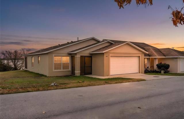 812 MARCIA LOOP photos photos