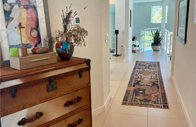 8235 Sunnysea Drive Gallery 4