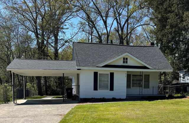 3 Bedroom RANCH!! ***RENT SPECIAL: 2 WEEKS FREE RENT!!!*** photos photos