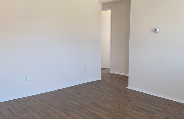 4934-4940 Leeper Street - 4936 photos photos