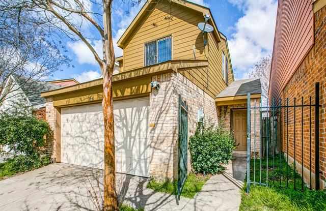 6325 Benavides Drive Gallery 2