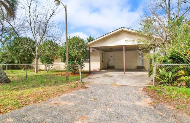 Spacious Home Minutes from Downtown Pensacola photos photos