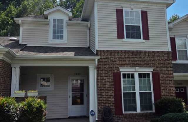 Great townhome convenient to shopping, schools and highway photos photos