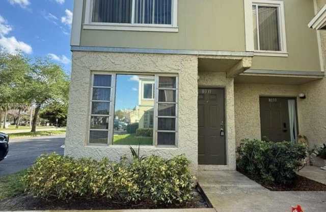 8031 Lagos De Campo Blvd photos photos