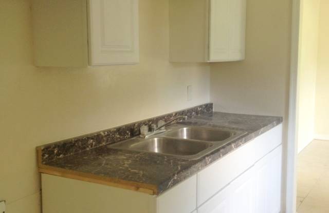 Quiet Dade City 3BR/1BA Block Home ! photos photos