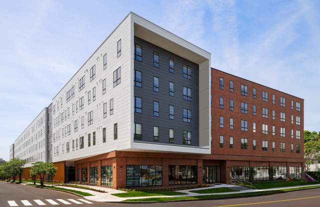 Cadence on Canal photos photos Cadence on Canal photos photos