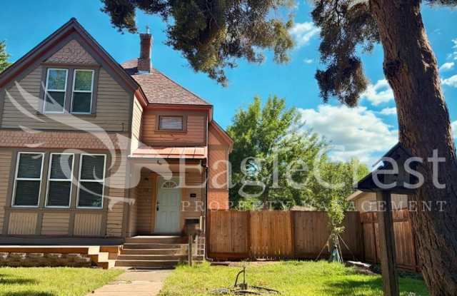 Charming Historic 4-Bedroom Home with Fenced Yard & Chicken Coop ~ $200.00 OFF 2nd MONTH RENT Gallery 4