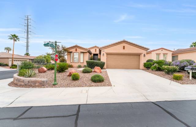 Single-Story Home in Siena’s Age-Restricted Summerlin Community! Gallery 3