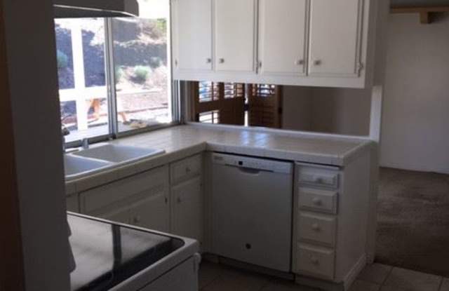 16685 Casero Rd Gallery 3