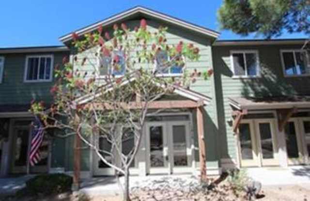 $2250 / 3br - RIO HOMES DEVELOPMENT (West Flagstaff, NAU, CCC) - 1616 East Pecan Drive, Flagstaff, AZ 86001
