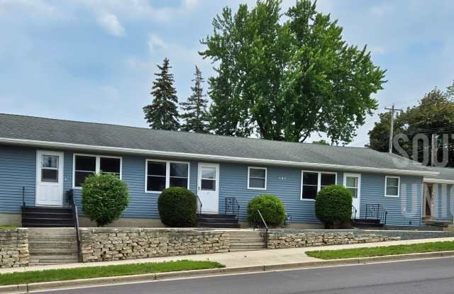 405 12th S St - 405 12th South Street, New Ulm, MN 56073