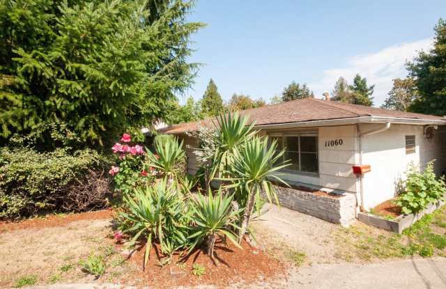 Cozy  Stylish Living in Seattle – Your New Home Awaits - 11060 Lotus Place South, Bryn Mawr-Skyway, WA 98178