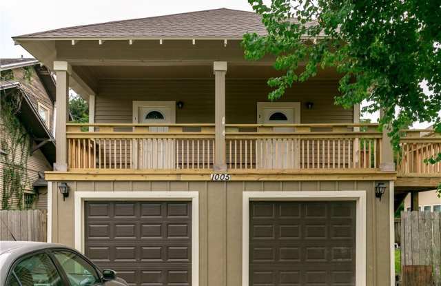 1005 Furman Avenue unit: 2 photos photos