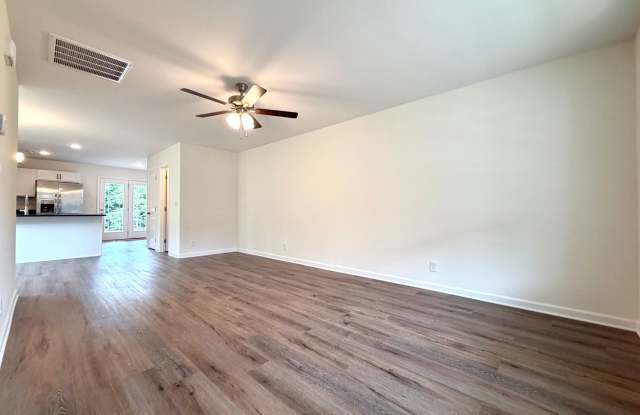 Serene Townhomes - 908 Peaceful Place Gallery 2