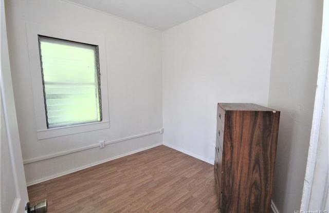 735 Kamoku Street Gallery 4